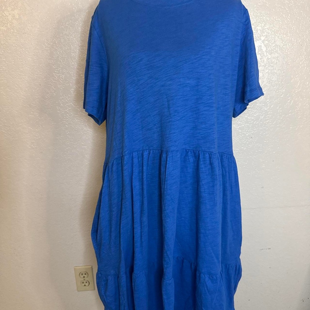 Blue dress with a flowy, relaxed fit. Size L